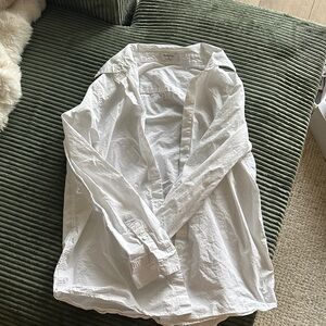 Aritzia Babaton White Button-Up Shirt size medium